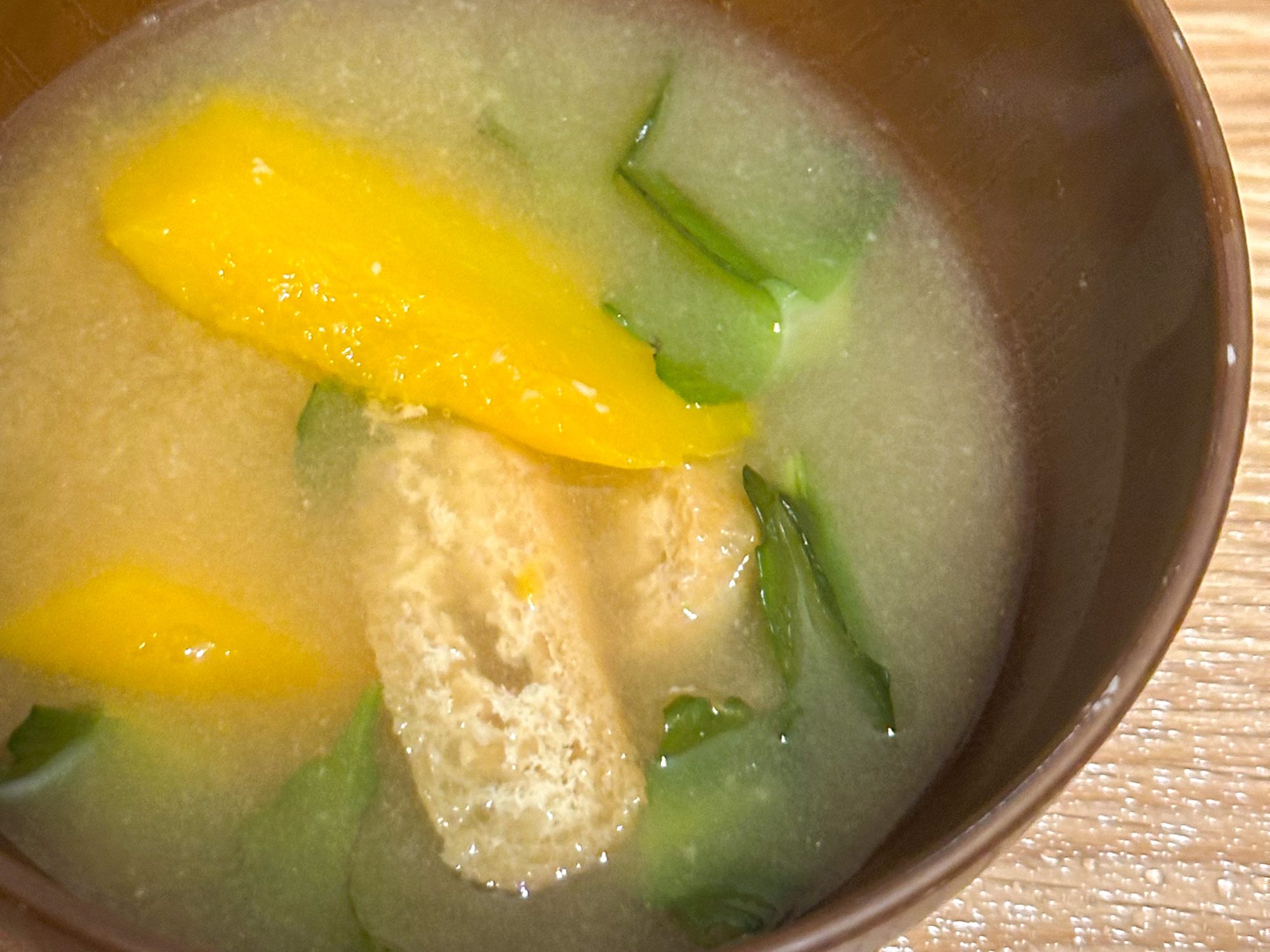 シカクマメの味噌汁